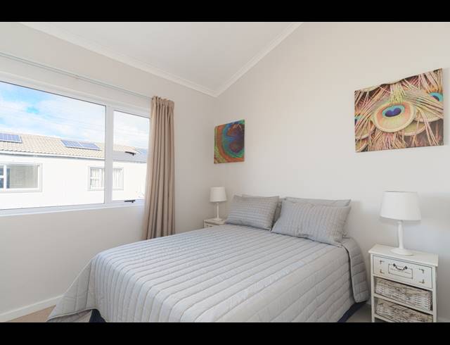 2 BEDROOM DUPLEX FOR SALE IN STRATFORD GREEN